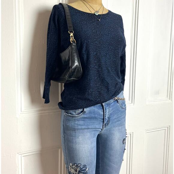 DKNY leopard print 3/4th sleeve leopard print navy batwing style sweater size S - Picture 2 of 8